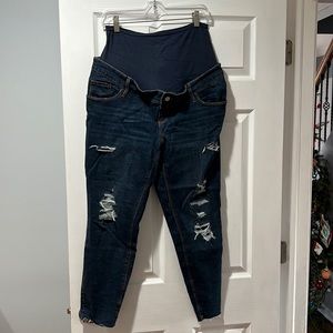 Distressed maternity skinny jeans
